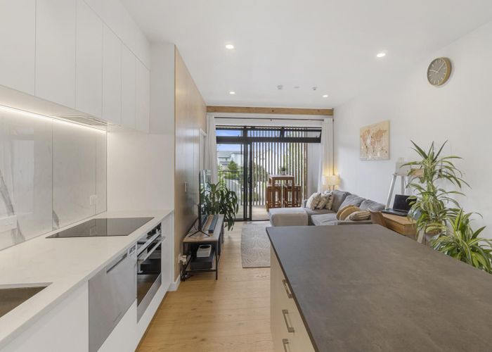  at 6/167 Hobsonville Point Road, Hobsonville, Waitakere City, Auckland