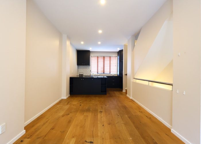  at 17 Lyon Ave, St Lukes, Auckland City, Auckland