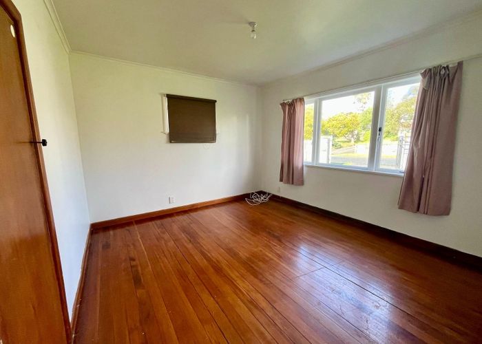  at 55 Beaubank Road, Kelston, Waitakere City, Auckland