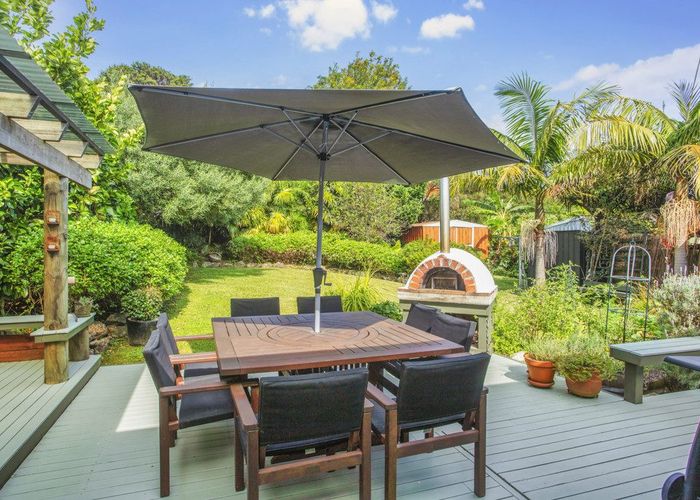  at 3 Crescent Road East, Ostend, Waiheke Island