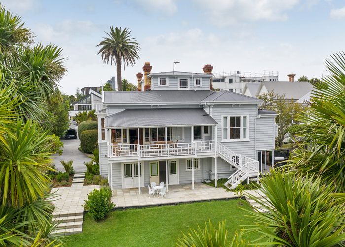  at 8 Salisbury Street, Herne Bay, Auckland