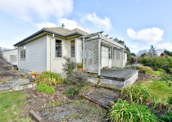  at 2 Cemetery Road, Tapanui