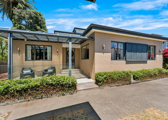  at 11 Stafford Road, Northcote Point, North Shore City, Auckland