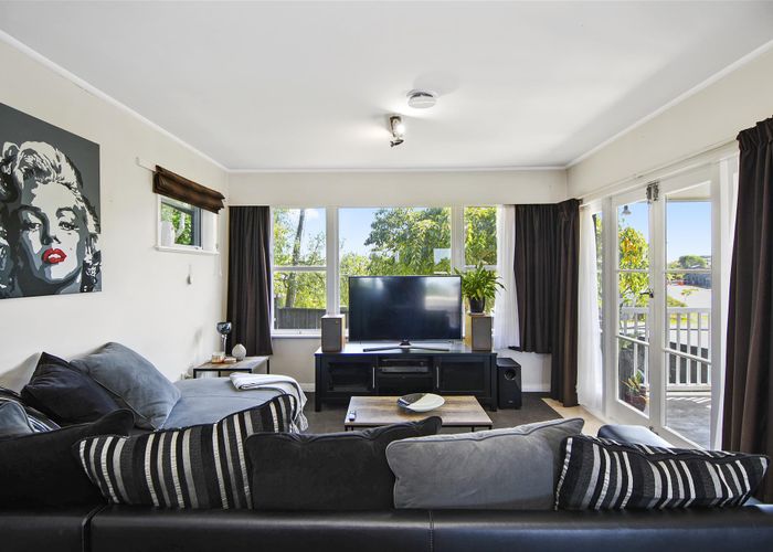  at 180 Dinsdale Road, Dinsdale, Hamilton