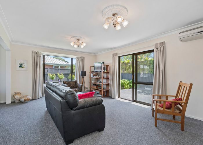  at 3-52/52 Blake Street, New Brighton, Christchurch