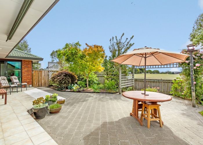  at 3 Jasmine Place, Fitzherbert, Palmerston North