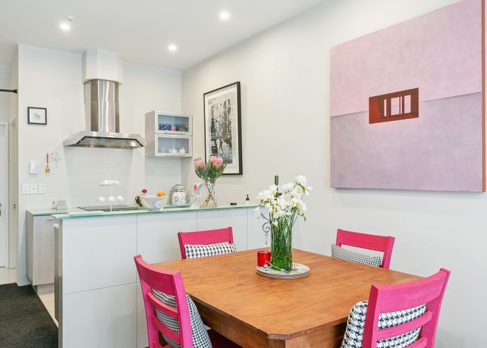  at 2/3 Holland Street, Te Aro, Wellington, Wellington
