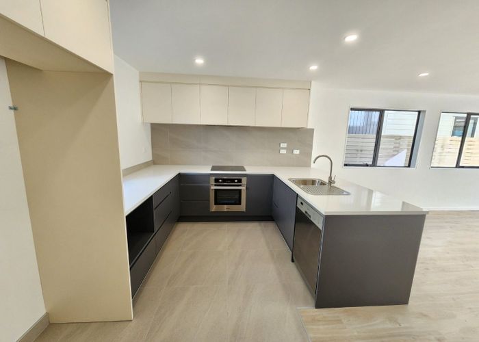  at 4/25 Manse Road, Pahurehure, Papakura, Auckland
