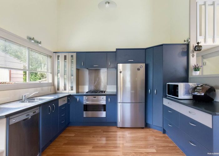  at 7 Honeysuckle Lane, Mairangi Bay, Auckland