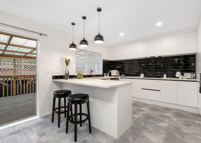  at 72A Henwood Road, Mangere East, Auckland