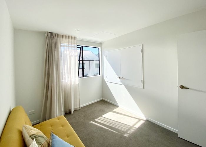  at 24 Ivy Nola Way, Henderson, Waitakere City, Auckland