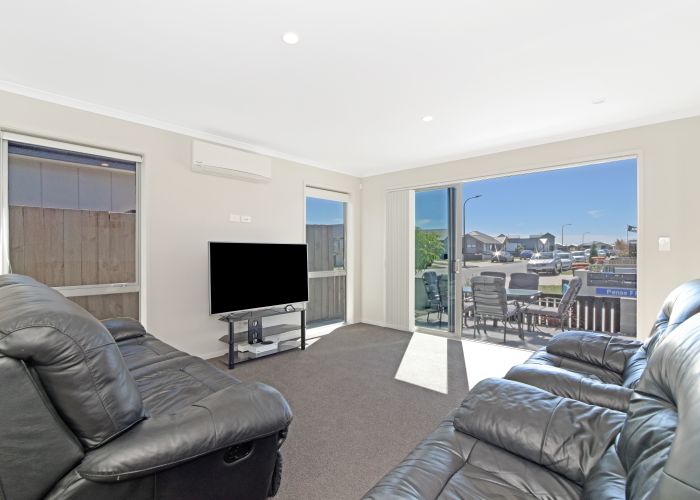  at 2 Pense Place, Papamoa, Papamoa