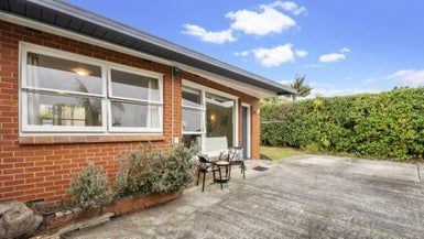  at 2/29 Dudley Road, Mission Bay, Auckland
