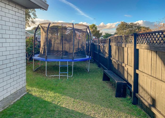  at 2 Colt Place, Randwick Park, Auckland