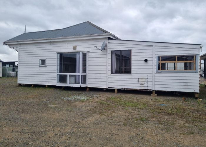  at Blockhouse Bay, Auckland City, Auckland