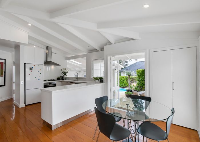  at 126 Bassett Road, Remuera, Auckland