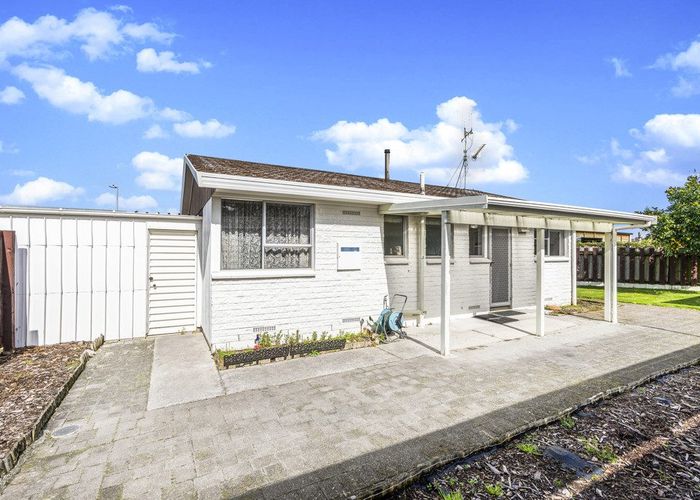  at 15B Sandalwood Drive, Dinsdale, Hamilton, Waikato