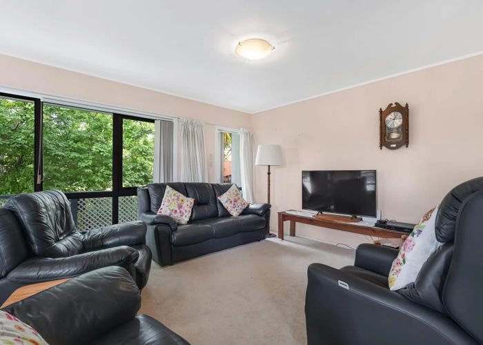  at 58B Mirrabooka Avenue, Botany Downs, Auckland
