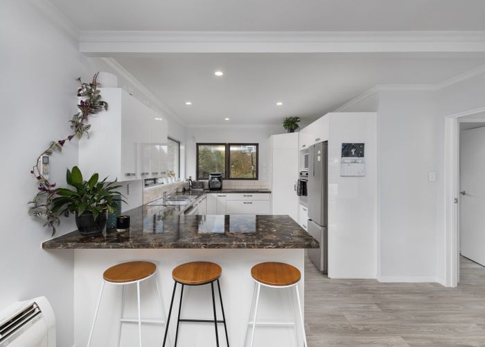  at 939 Mokau Road, Mimi