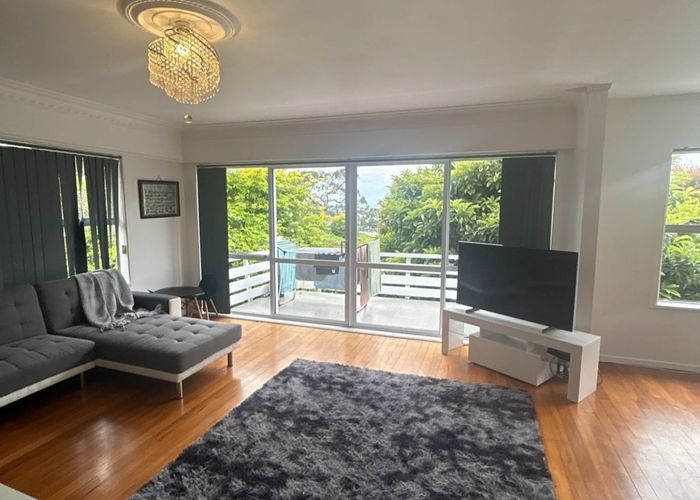  at 2/273 St Johns Road, Meadowbank, Auckland City, Auckland