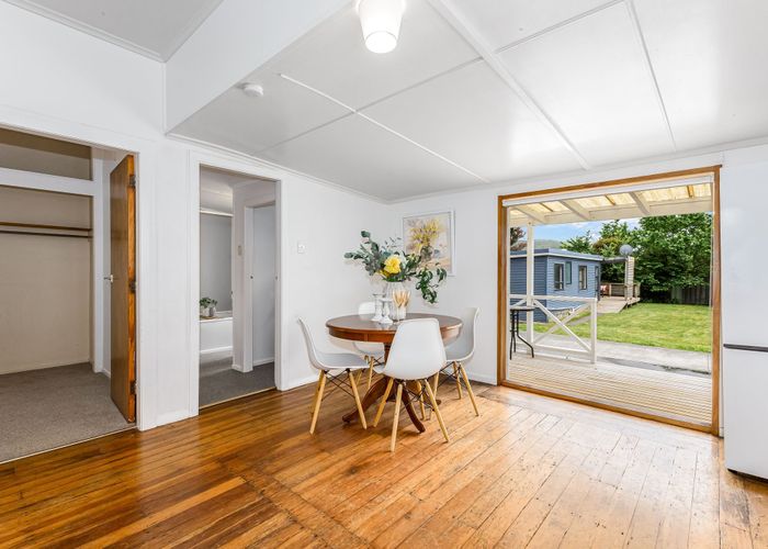  at 27 Paremata Crescent, Paremata, Porirua, Wellington