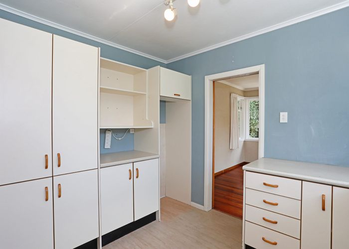  at 8 Nairn Crescent, Awapuni, Palmerston North, Manawatu / Whanganui