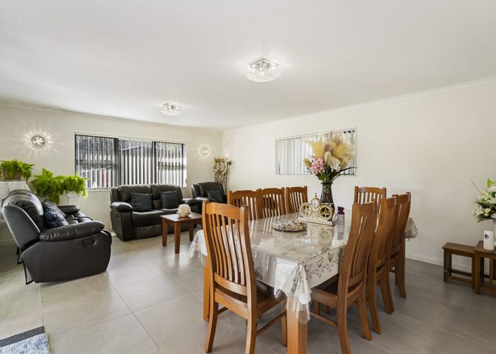  at 35 Cambridge Terrace, Papatoetoe, Auckland