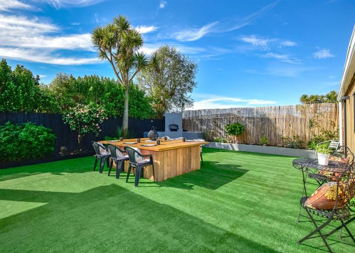  at 43 Effingham Street, North New Brighton, Christchurch