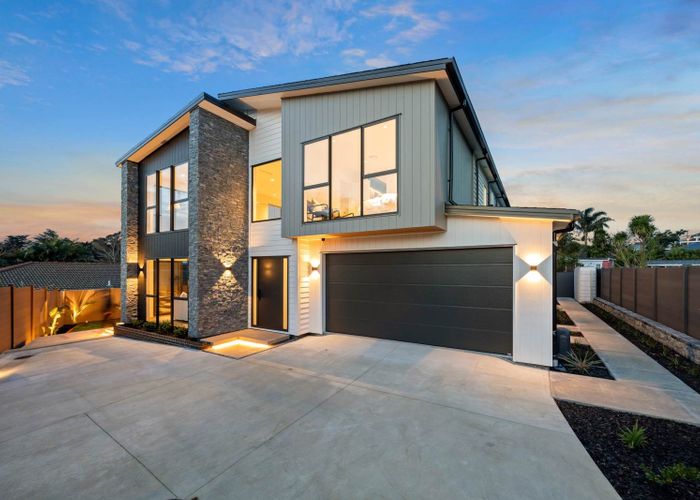  at 19A Cliff View Drive, Green Bay, Waitakere City, Auckland