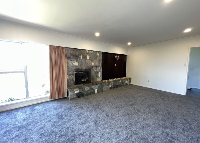  at 54 Monarch Avenue, Hillcrest, Auckland