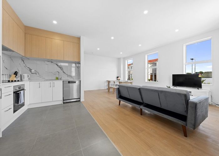  at 10 Whautapu Court, Avondale, Auckland