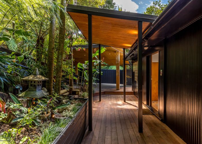  at 13 Takahe Road, Titirangi, Waitakere City, Auckland