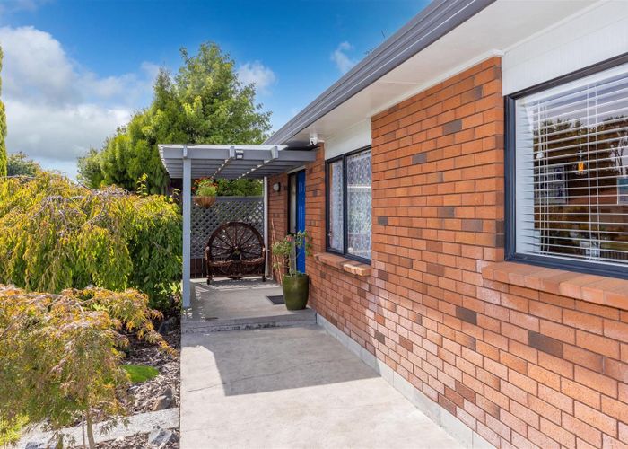  at 13 Cromwell Drive, Fitzroy, Hamilton