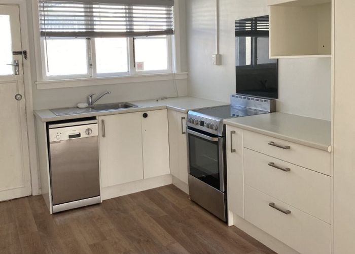  at 5B Hall Grove, Ebdentown, Upper Hutt