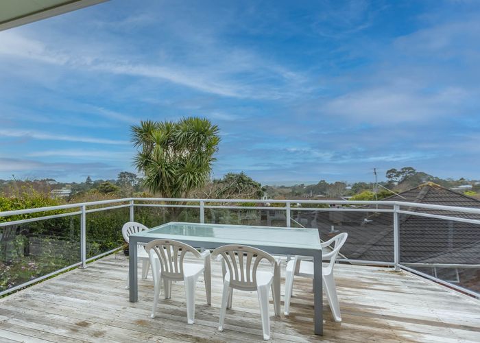  at 5B Te Mara Place, Merrilands, New Plymouth