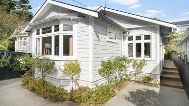  at 3 Dee Street, Island Bay, Wellington