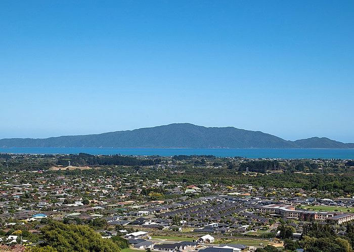  at 71 Kotare Street, Waikanae, Waikanae