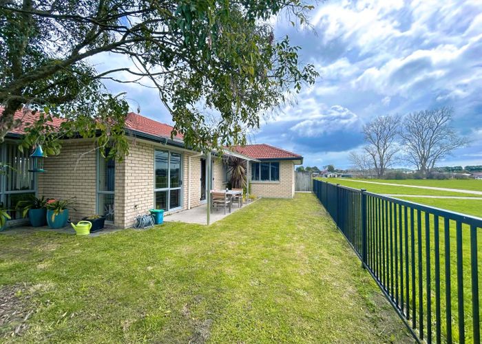  at 48 Parkside Drive, Huntington, Hamilton