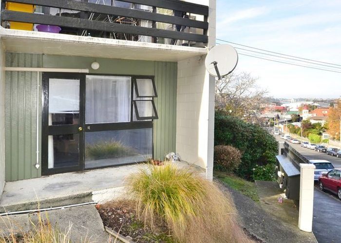  at 2/93 Queen Street, North Dunedin, Dunedin, Otago