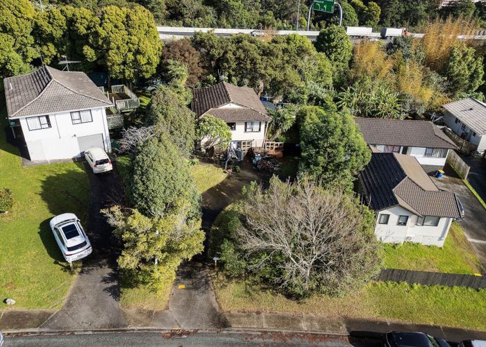  at 40 Holmes Drive South, Massey, Waitakere City, Auckland