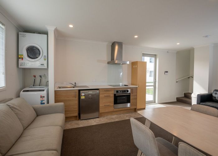  at 4/9 Hibiscus Avenue (Room D), Hamilton Lake, Hamilton, Waikato