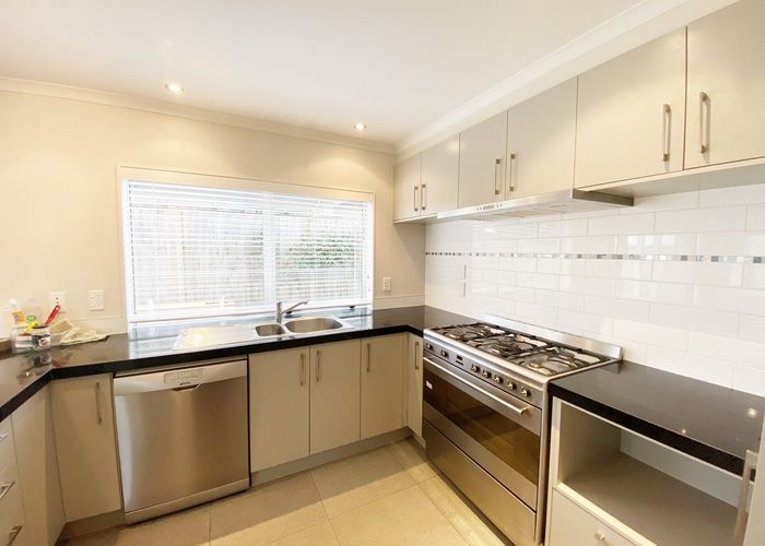  at 33 Kensway Drive, Flat Bush, Manukau City, Auckland