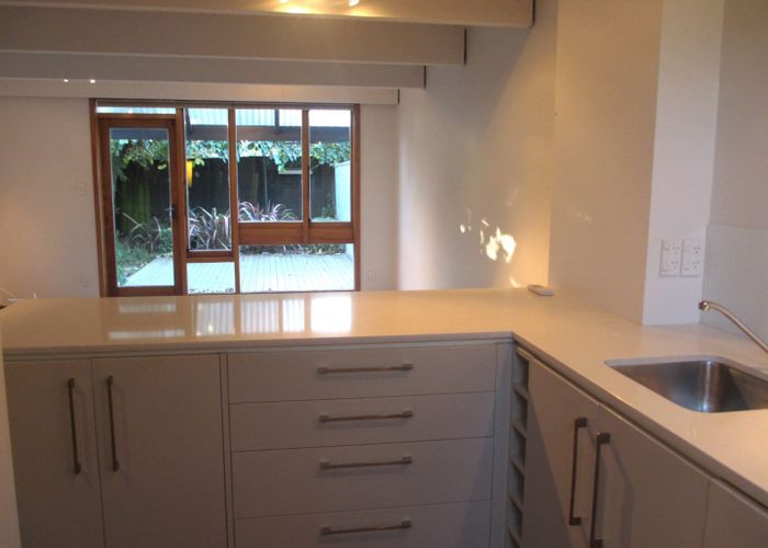  at 1/25 Holly Road, St Albans, Christchurch