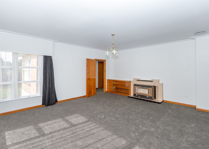  at 169 Clarkin Road, Fairfield, Hamilton