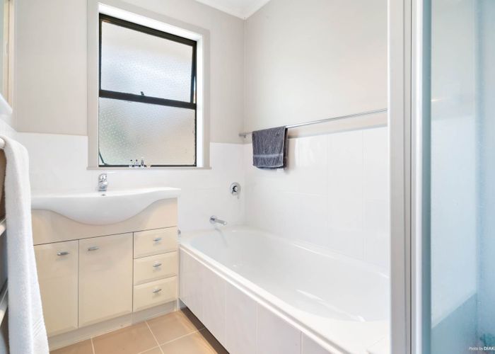  at 18B Atarangi Road, Greenlane, Auckland