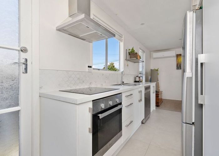  at 1/11 Radnor Street, St. Albans, Christchurch City, Canterbury