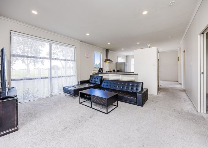  at 16 Figaro Crescent, Takanini, Papakura, Auckland