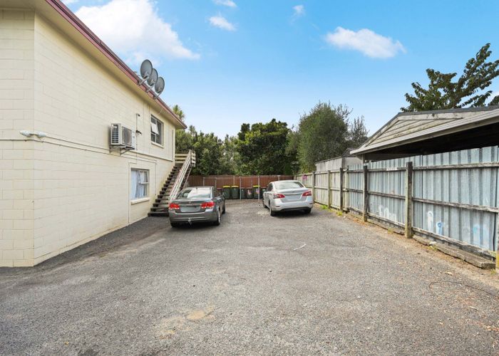  at 1-6/16 Myrtle Street, Hamilton East, Hamilton, Waikato