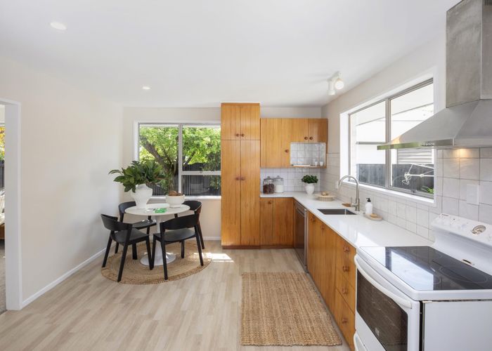  at 2/21A Quinns Road, Shirley, Christchurch City, Canterbury