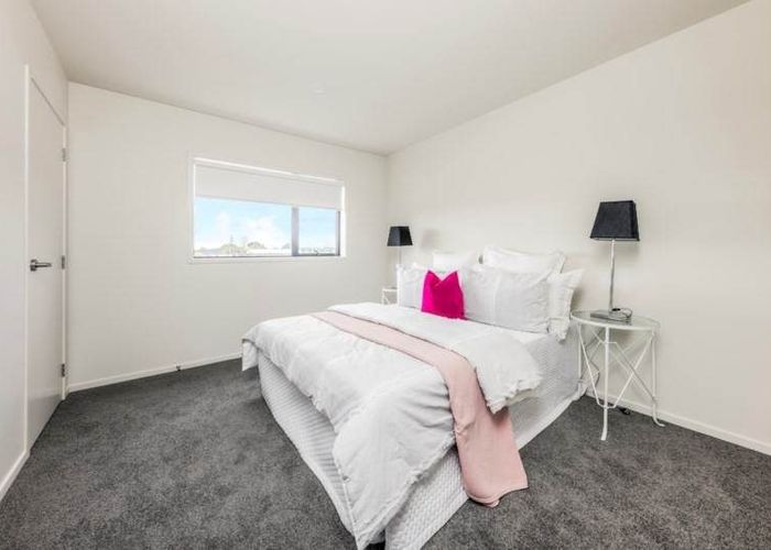  at 18/137 Hall Avenue, Mangere, Manukau City, Auckland